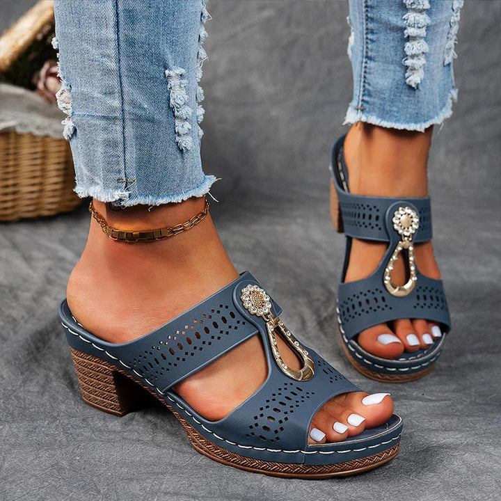 LYRA | ORTHOPAEDIC COMFORTABLE SANDALS