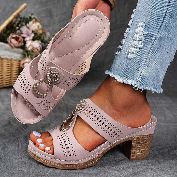 LYRA | ORTHOPAEDIC COMFORTABLE SANDALS