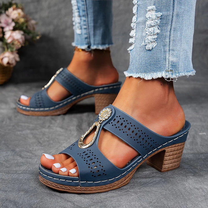 LYRA | ORTHOPAEDIC COMFORTABLE SANDALS