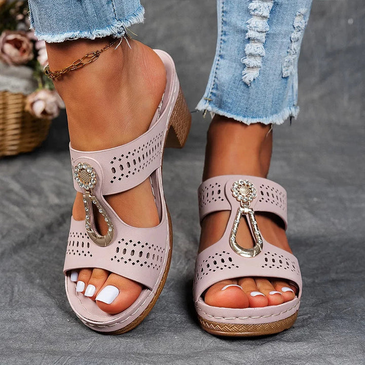 LYRA | ORTHOPAEDIC COMFORTABLE SANDALS