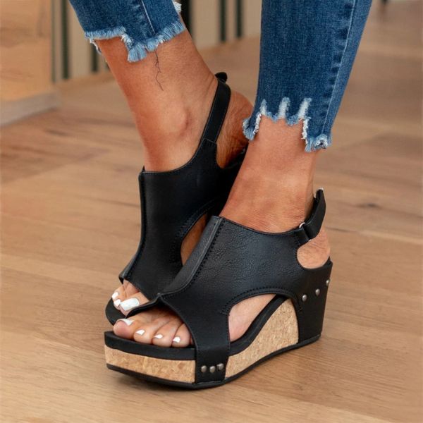 SELENE | ELEGANT HEELED SANDALS