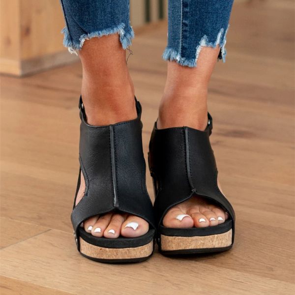 SELENE | ELEGANT HEELED SANDALS
