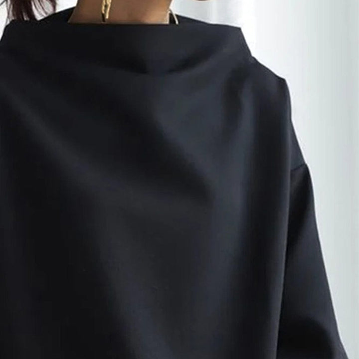 RILANA | ELEGANT TOP WITH HIGH NECK