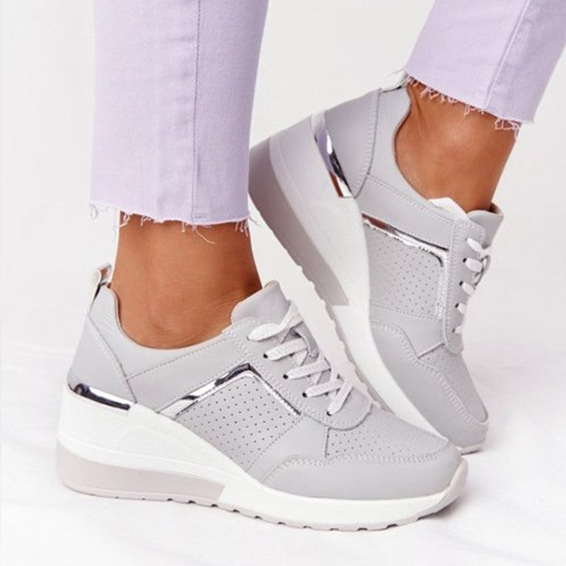 SORELIA | STYLISH ORTHOPAEDIC SNEAKERS